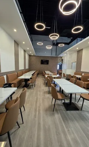 Royal Indian Supermarket & Kitchen